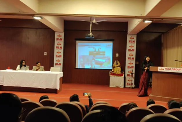 Seminar session auditorium at HLM